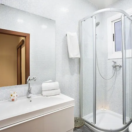 & Deco Viladomat Апартаменты *